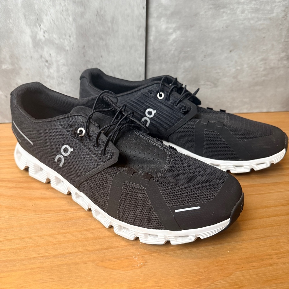 On Running cloud 6 Men's Black Running Shoes sz 10.5